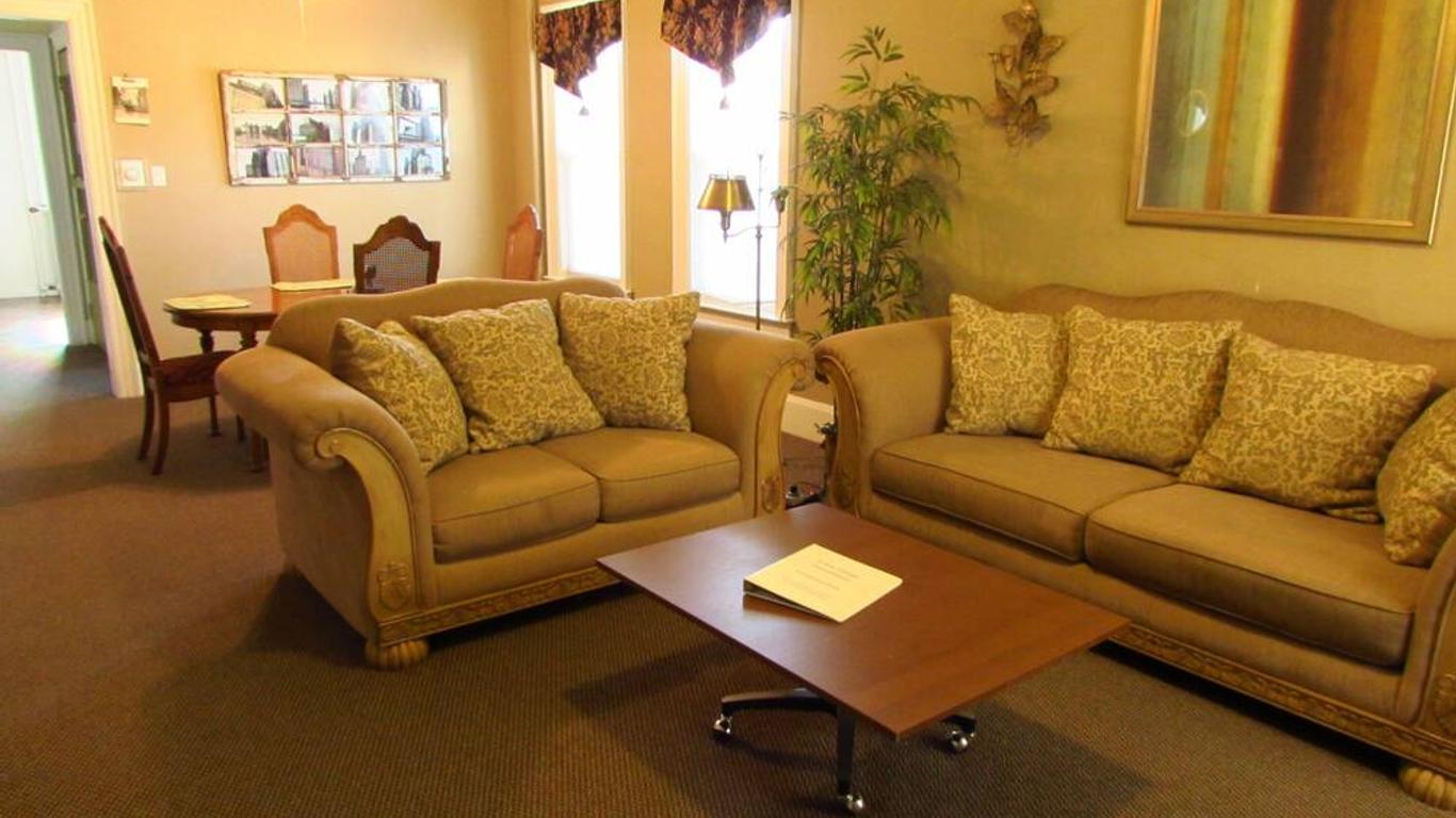 Great Gorge Guesthouse - Walk to the Falls, the Casino and all Downtown Restaurants - Across from the Aquarium