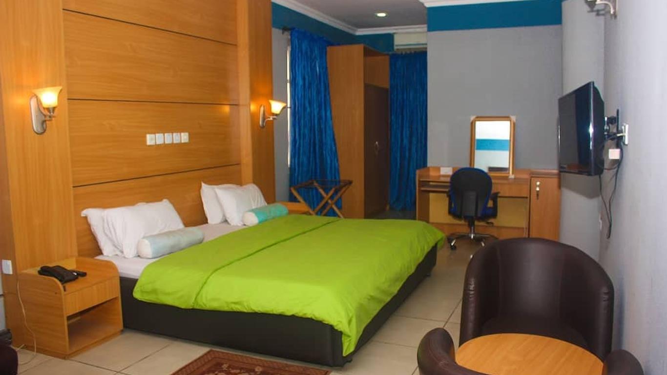 Martinos Hotel