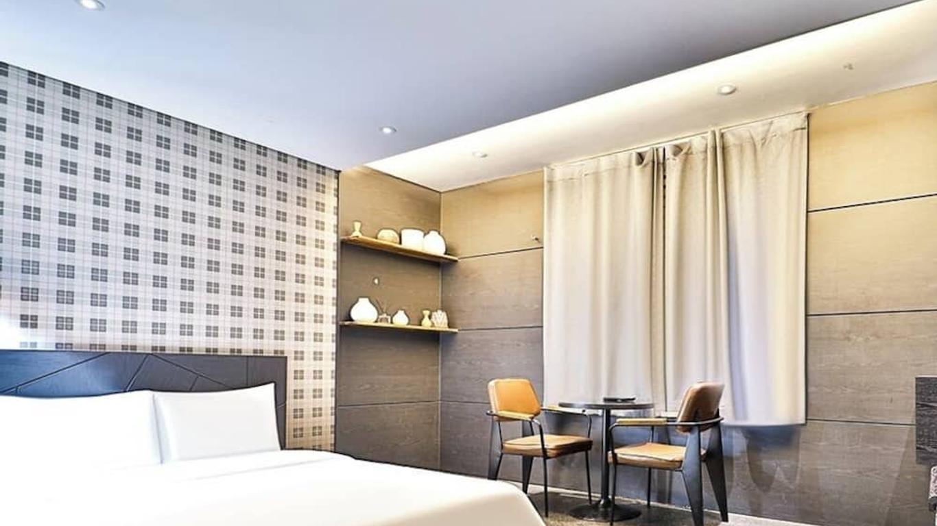 Hotel Ignis