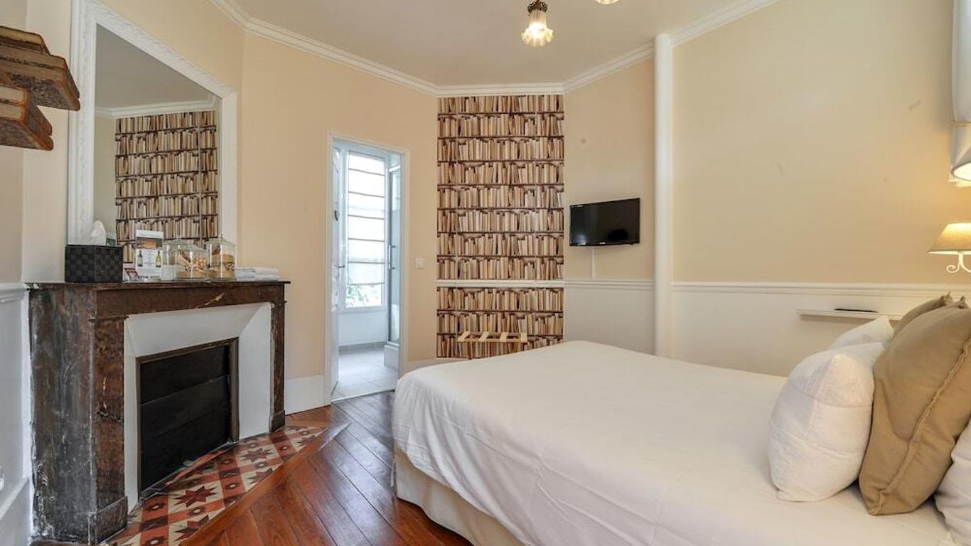 L'annexe Small House With Garden Between