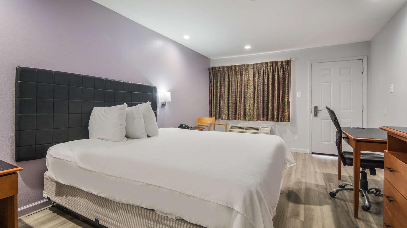 Knights Inn North Richland Hills
