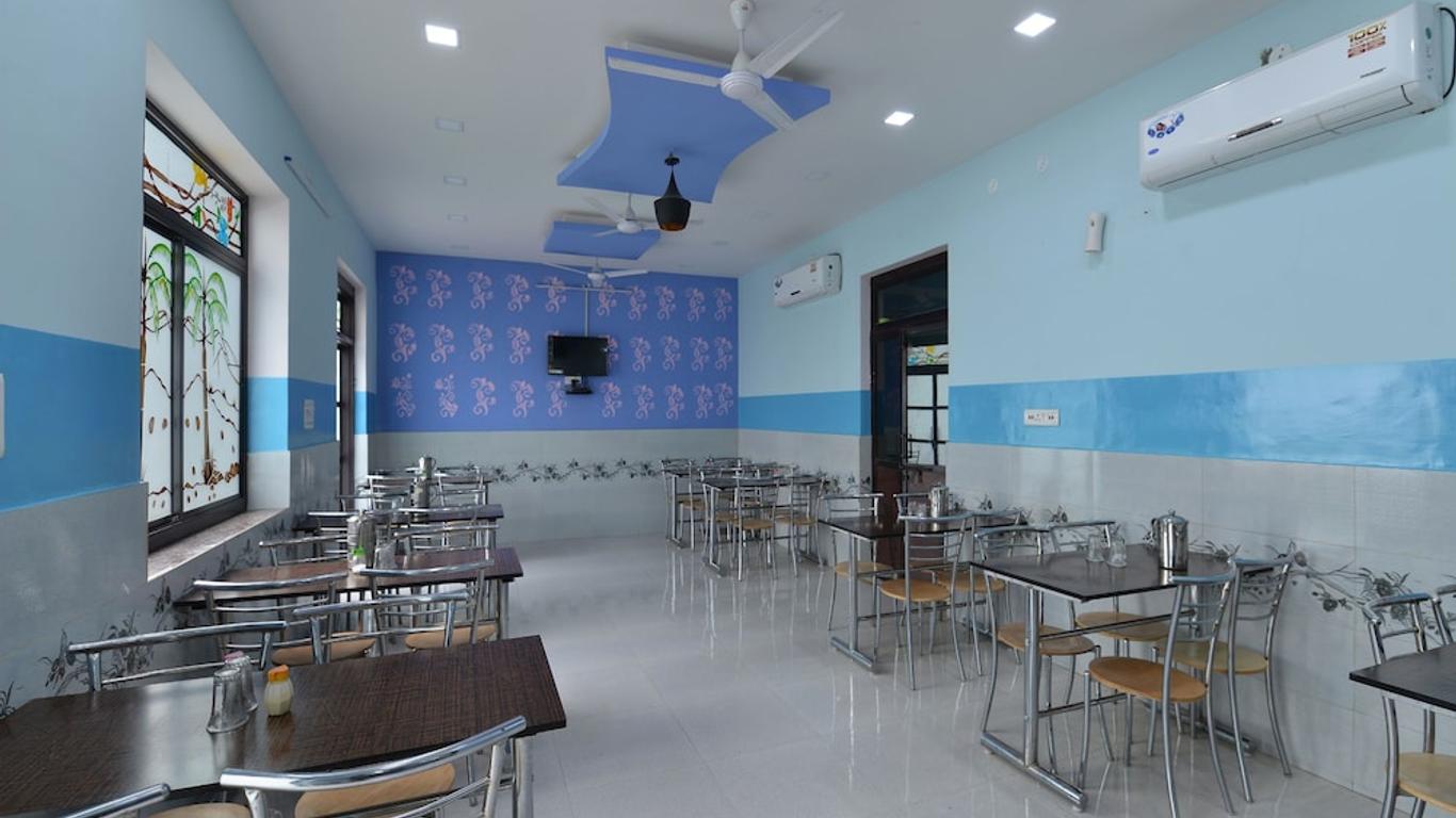 Oyo 12505 Hotel Mj