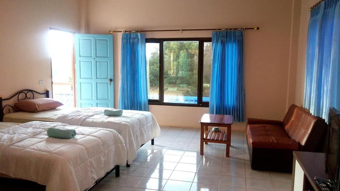 Peace Pool Resort