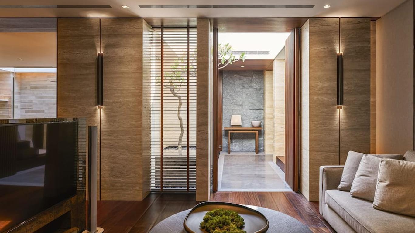 Villa 32 (Guests must be 16+)