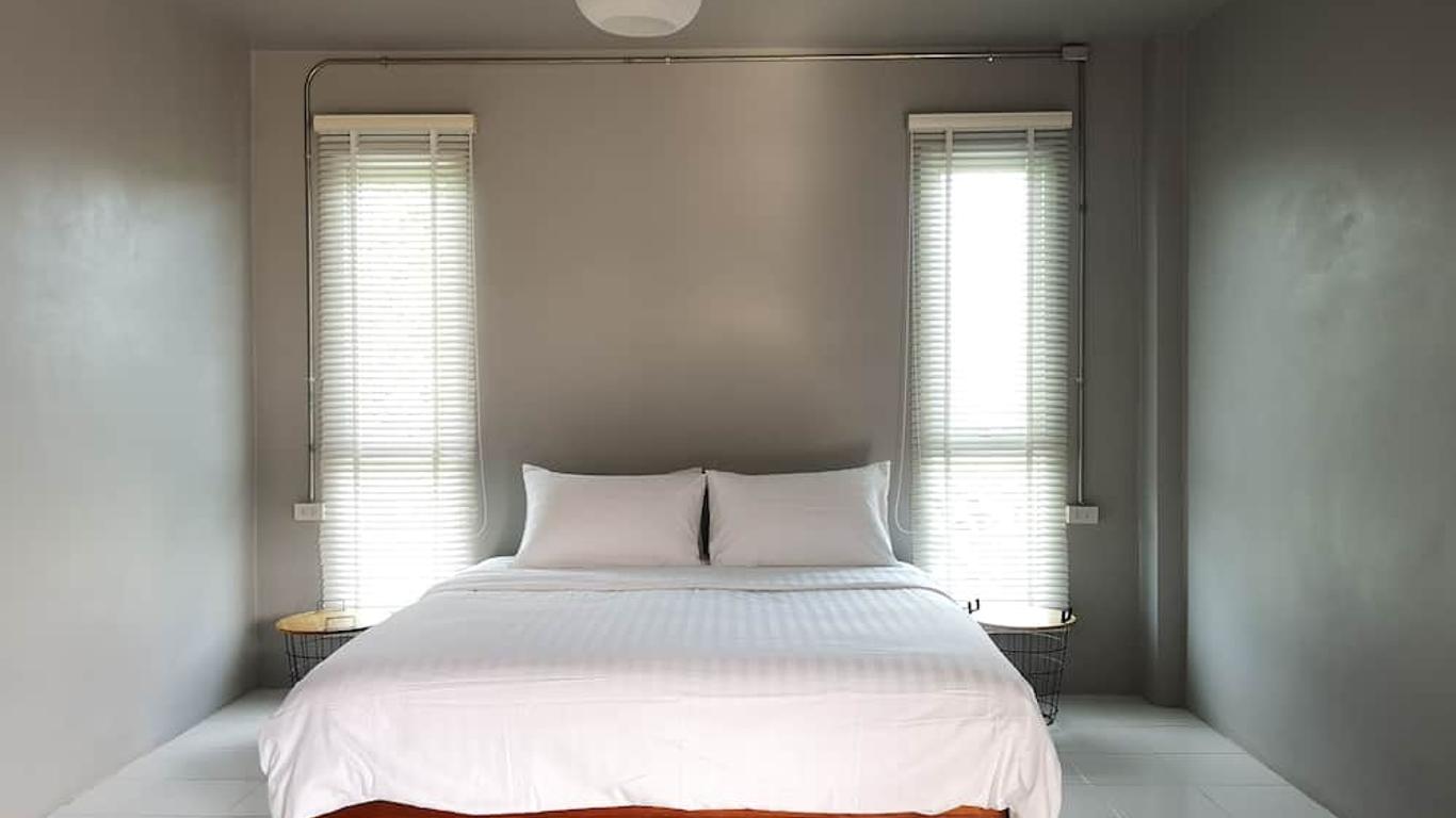 Siri Guesthouse @ Surat Thani
