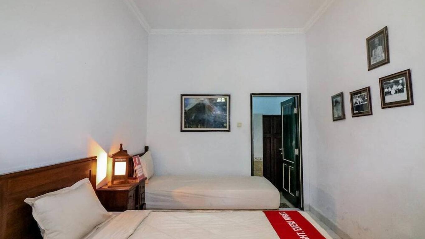 Nida Rooms Pisang 83b Depok Sleman At Griya Cemara
