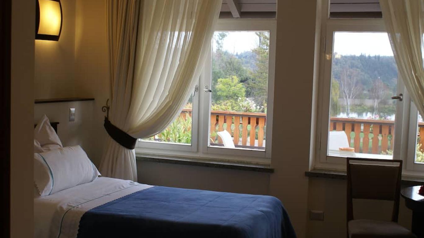 Villa Baviera, Hotel Baviera Chile