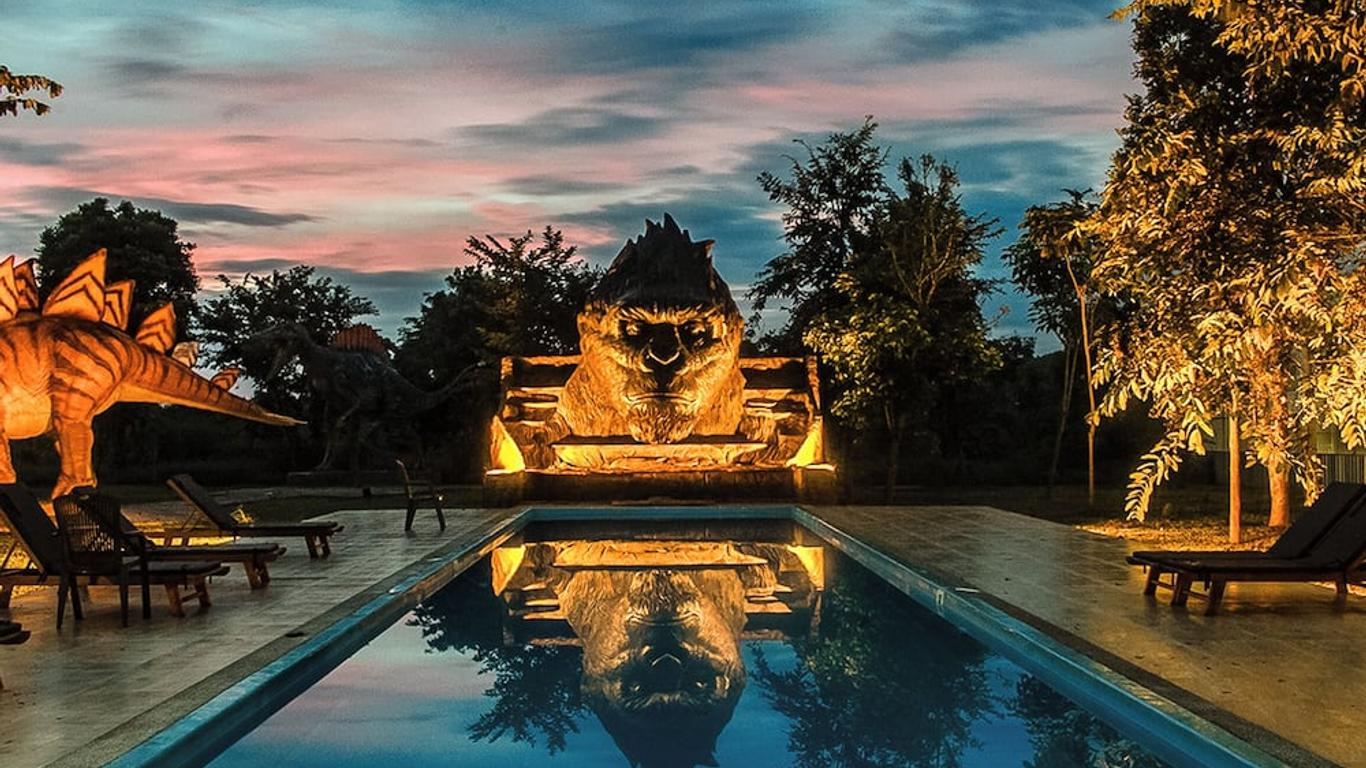 Yoko River Kwai Resort