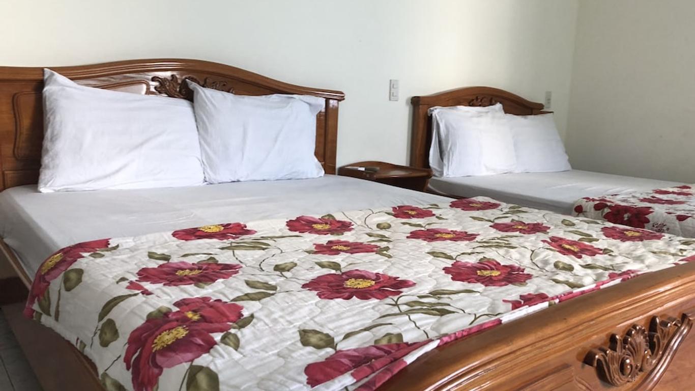 Tay Ho Hotel
