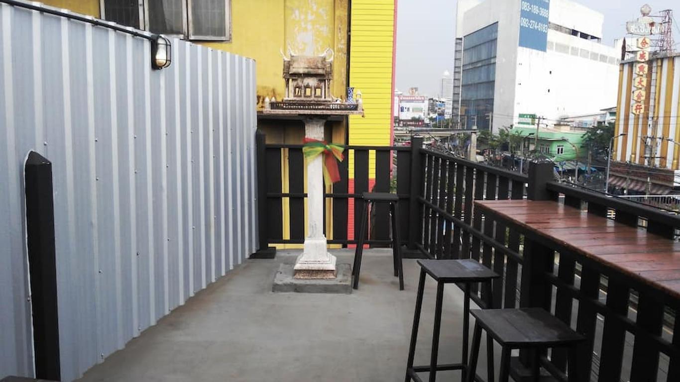Baan Hostel