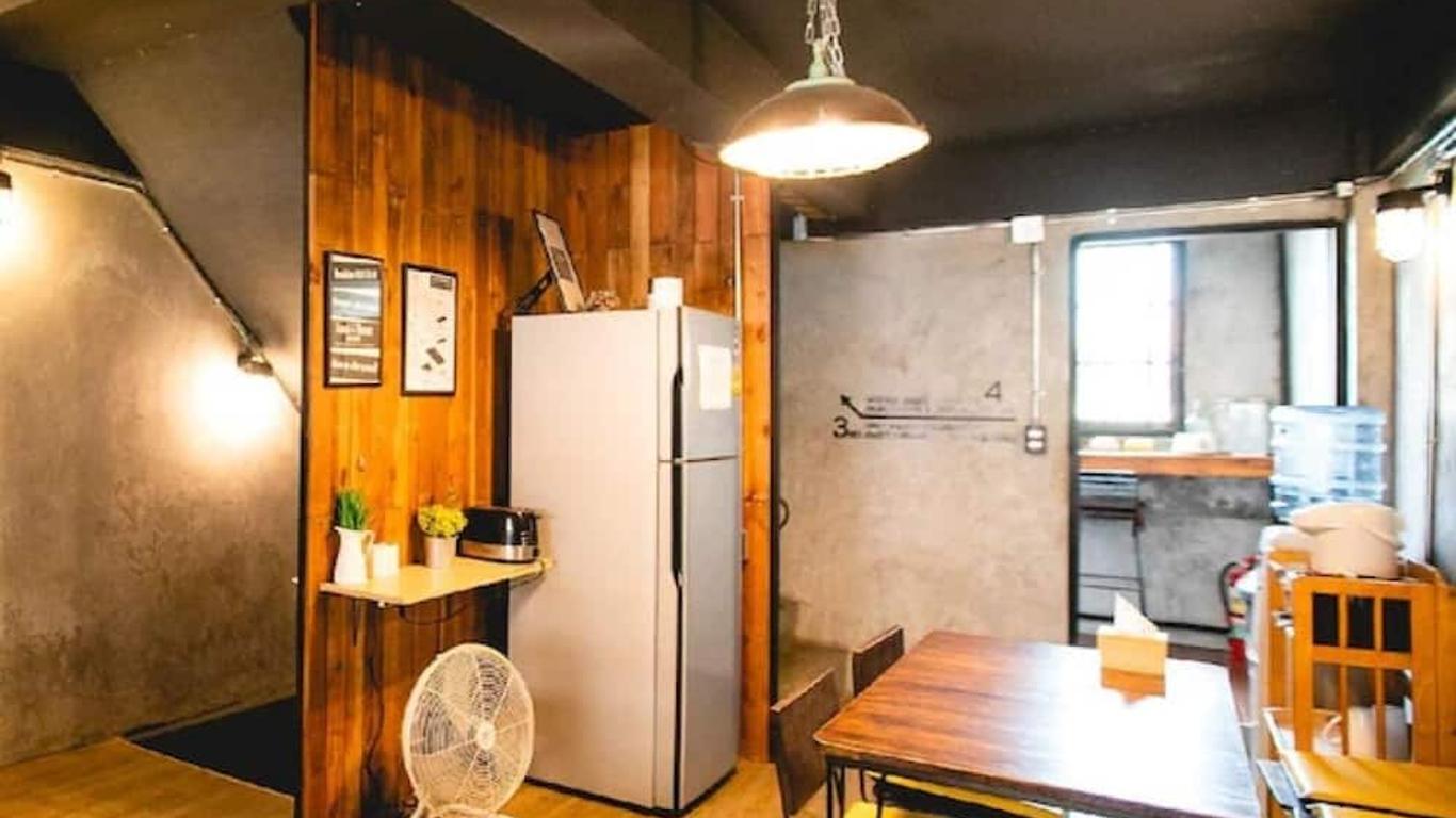 Sleepcase Hostel