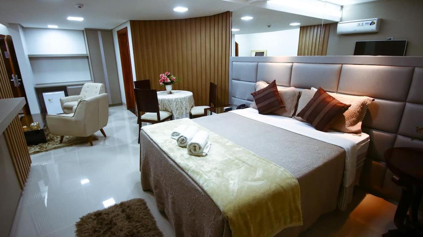 Piloes Palace Hotel
