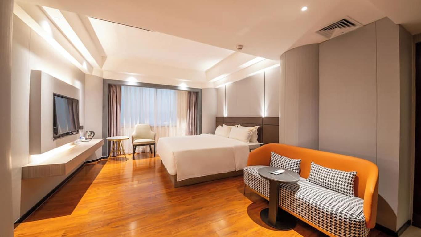 Jinguan Holiday Hotel