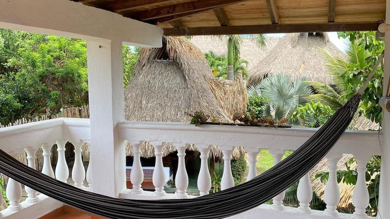 Primaluna Beach Hostel