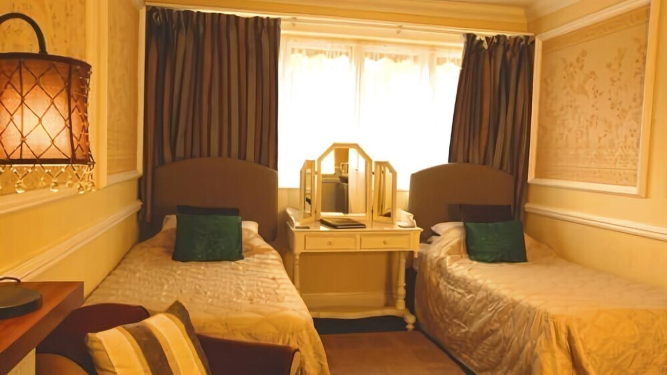 Acorn Guest House in Hull