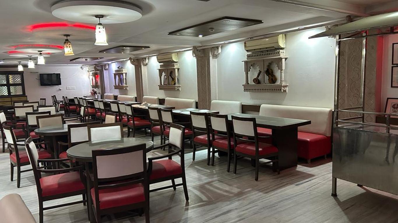 Hotel Amba Inn
