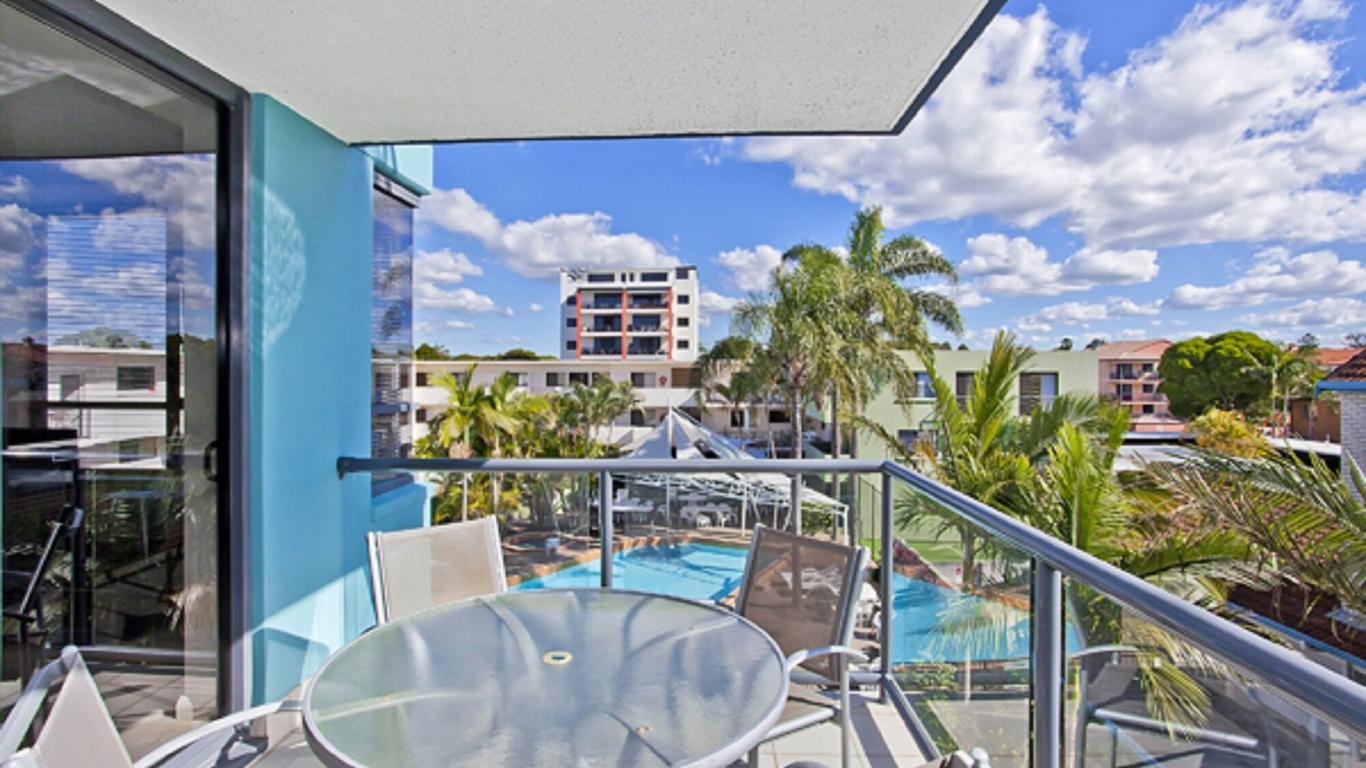 Aqualine Apartments On The Broadwater