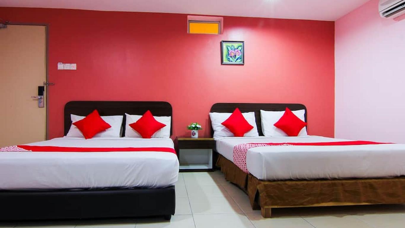 OYO 11343 Hotel Putra Iskandar