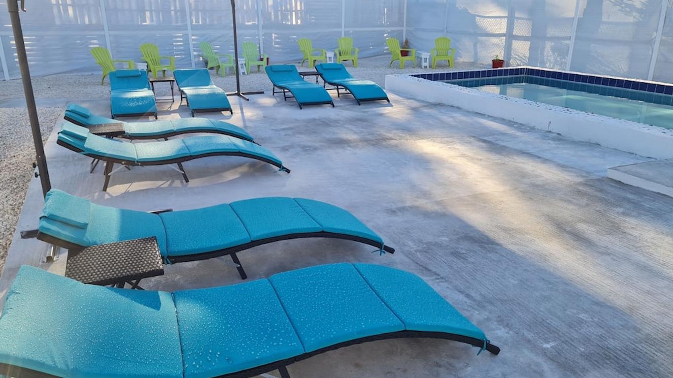 Bell At The Airport Suites Adults Only - Free Airport Transportation