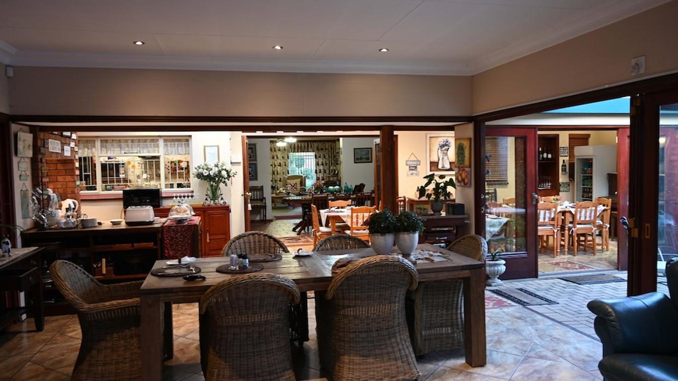 Lamor Guest House