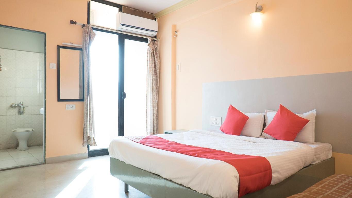 OYO 37830 Hotel Aakar International