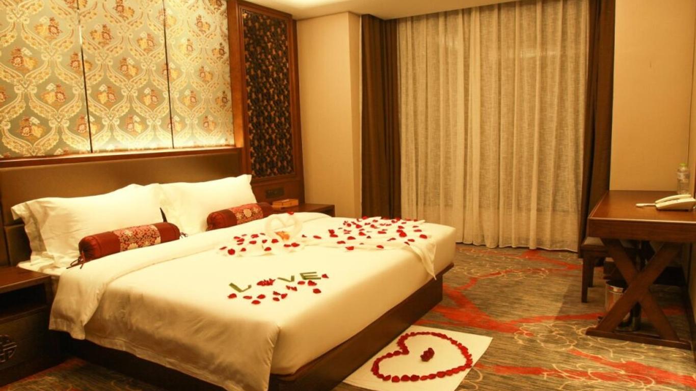 Riverside Luxury Hotel