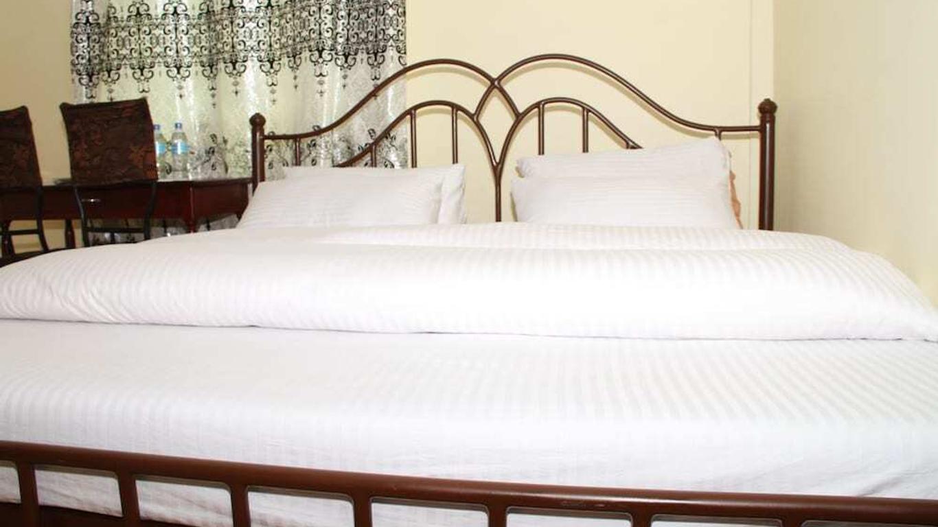 The Okaseni Lodge