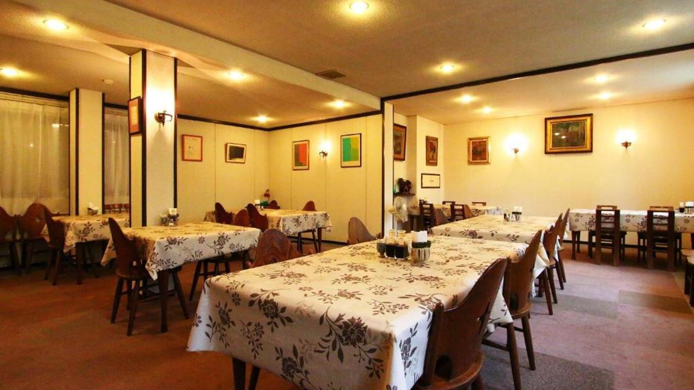 Hotel Mumon