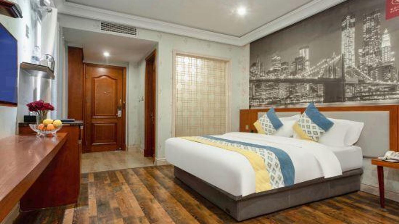 Aventine Town Hotel