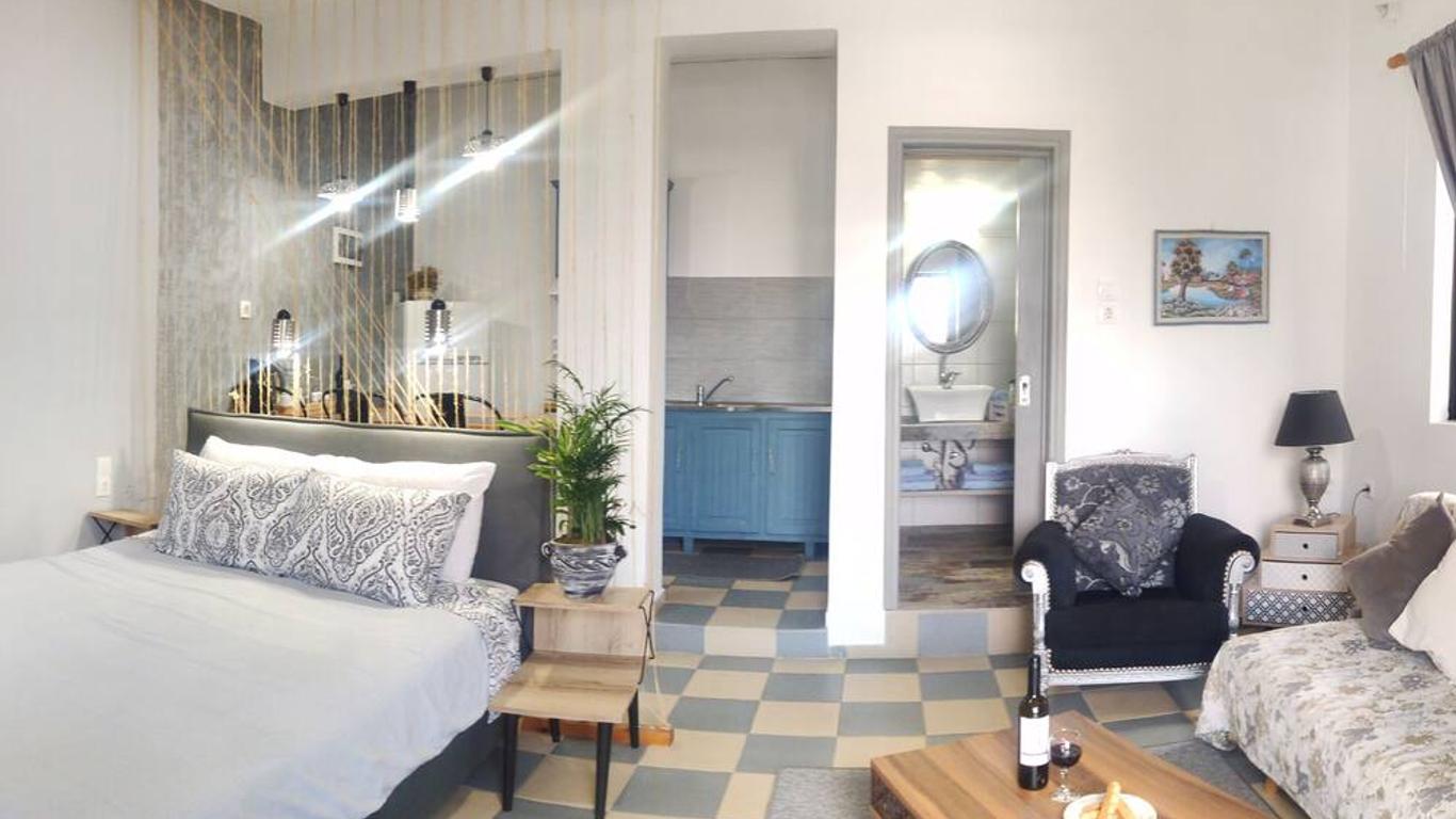 Panorama Studios & Apartments