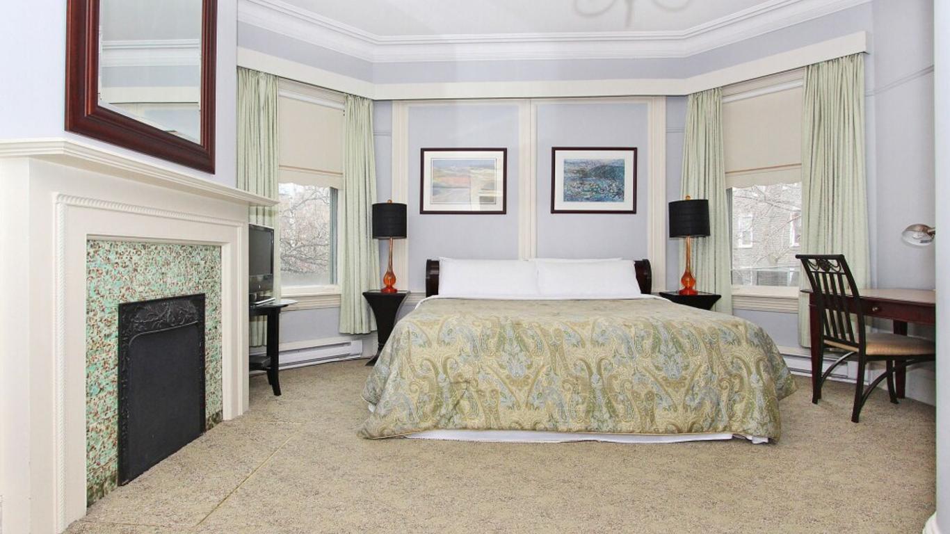 Cabot Boutique Hotel