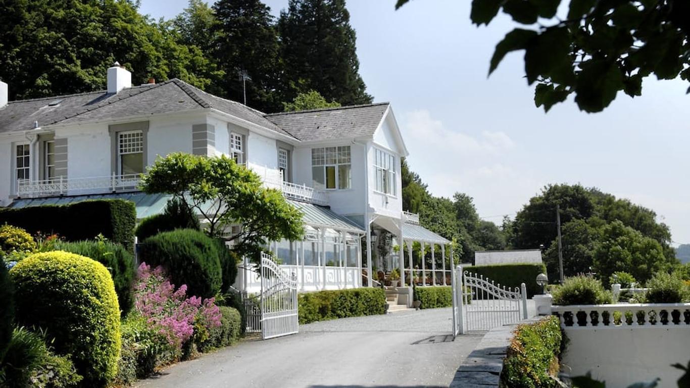 Plas Maenan Country House