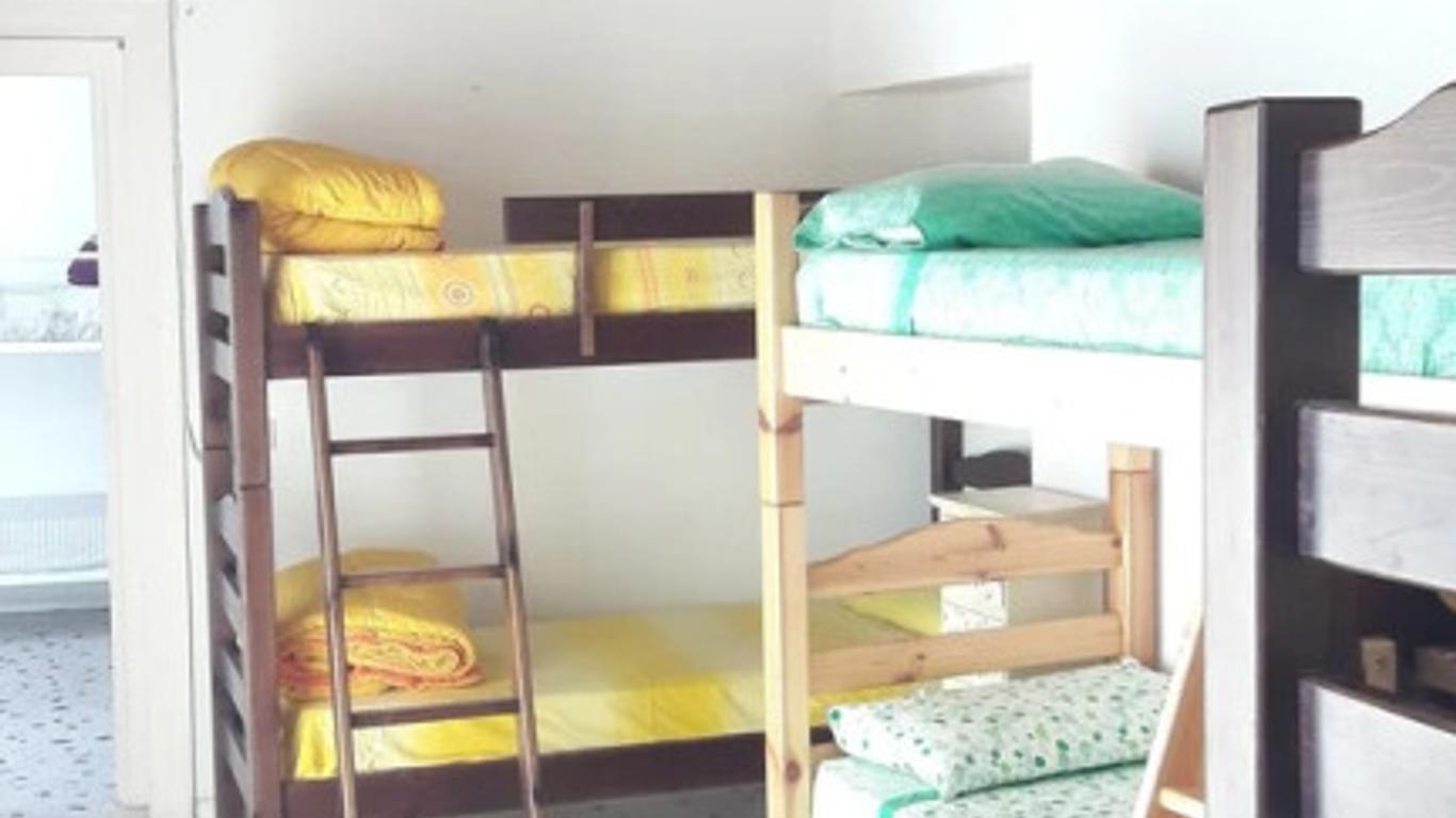 Vucciria Hostel