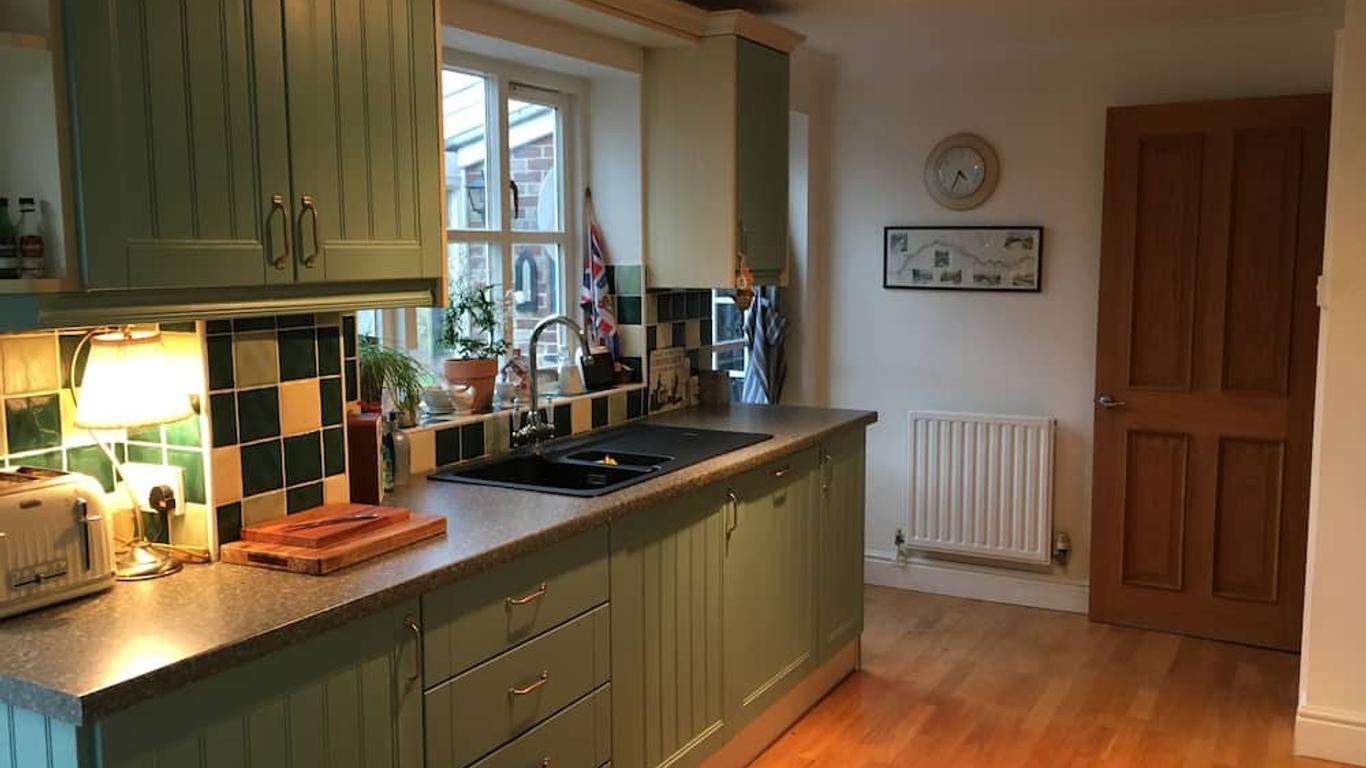 5 Charlton Mill Way B&B