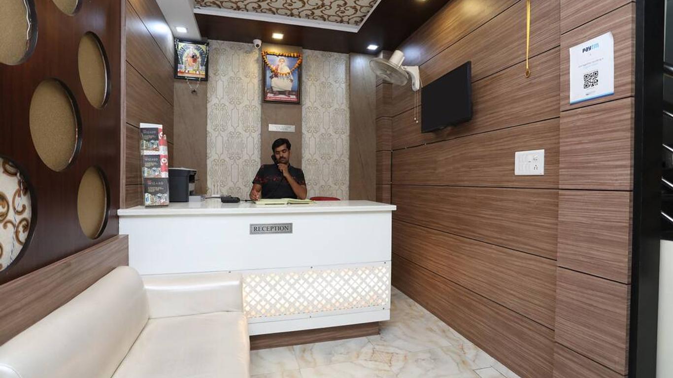 OYO 10969 Hotel Us Residency