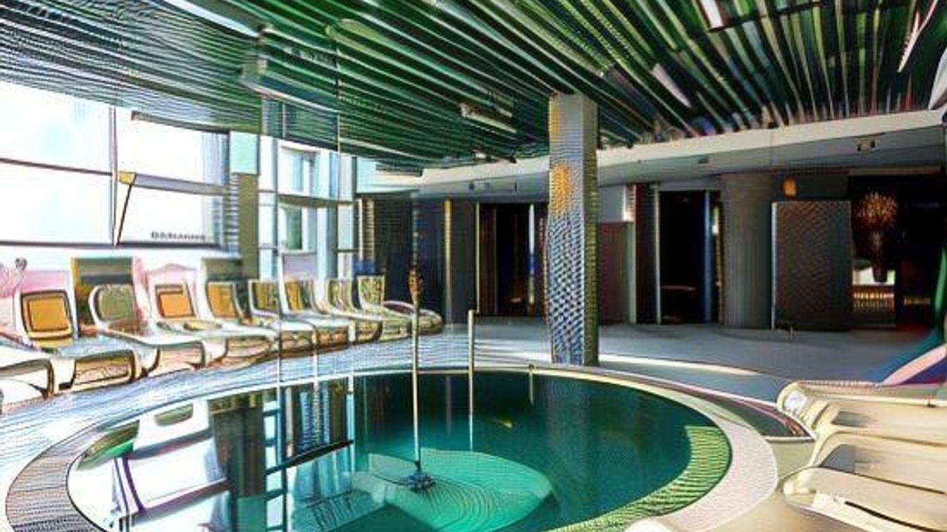 Aqua-minsk Hotel