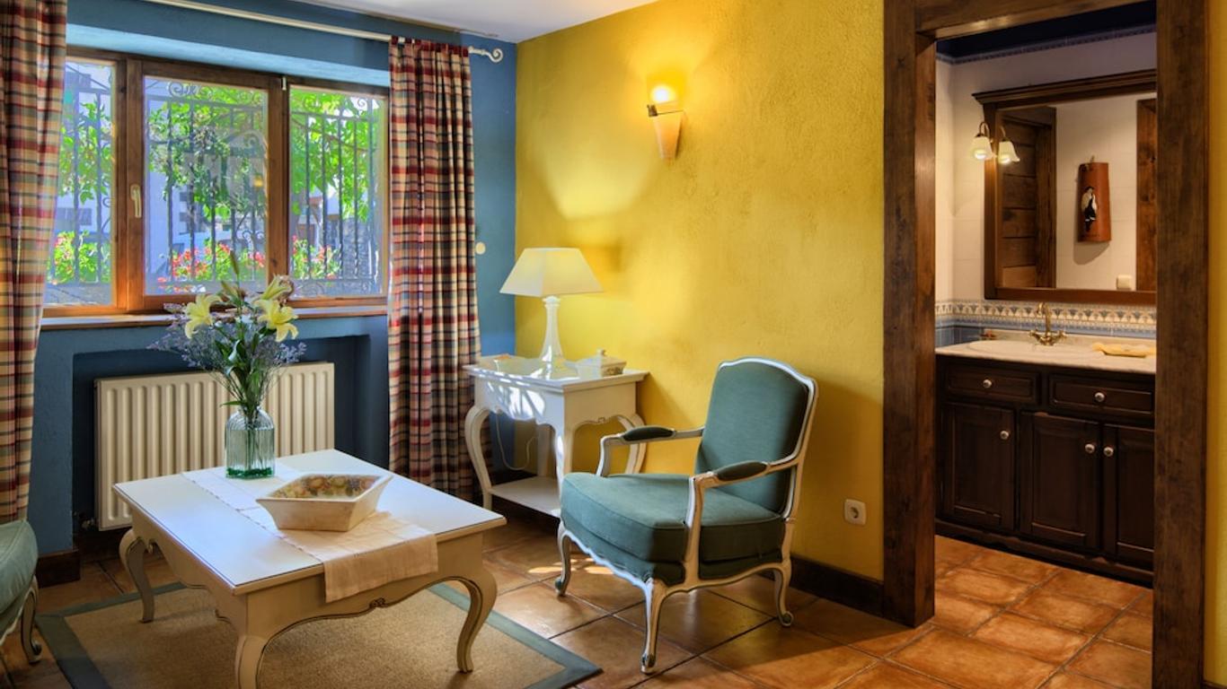 Hostal Almadiero