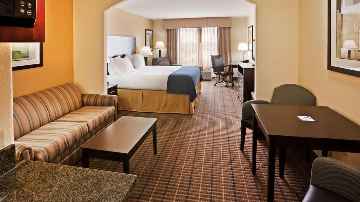 Holiday Inn Express Hotel & Suites Pauls Valley