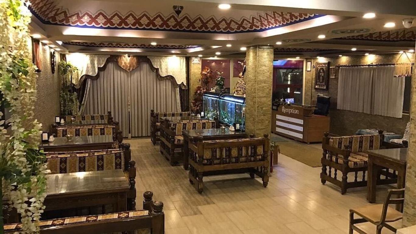 Ahranis Hotel