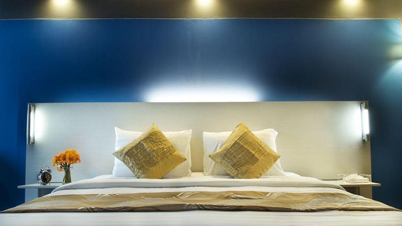 Pillows Hotel