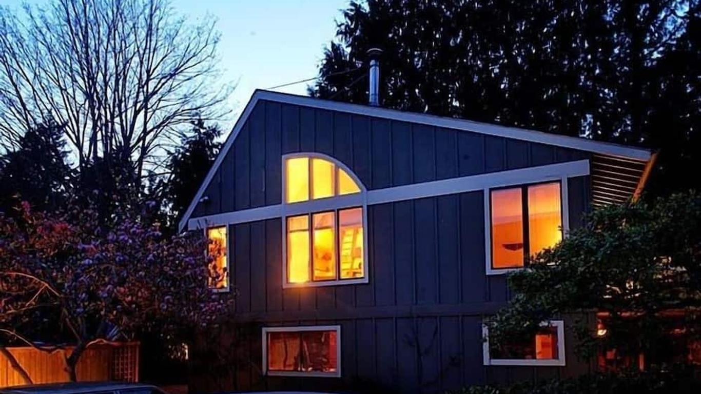 Skiff Point Guest House