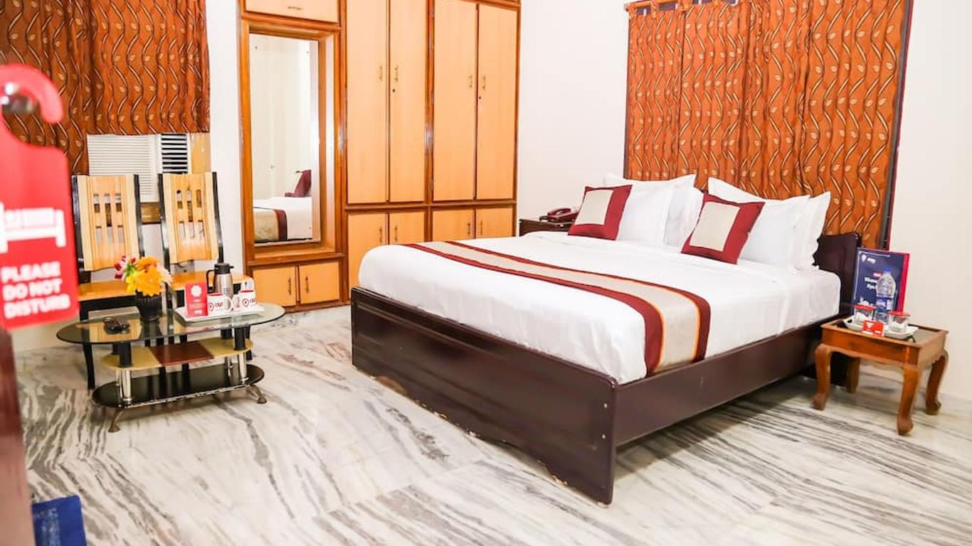 OYO 7141 Ss Guest House