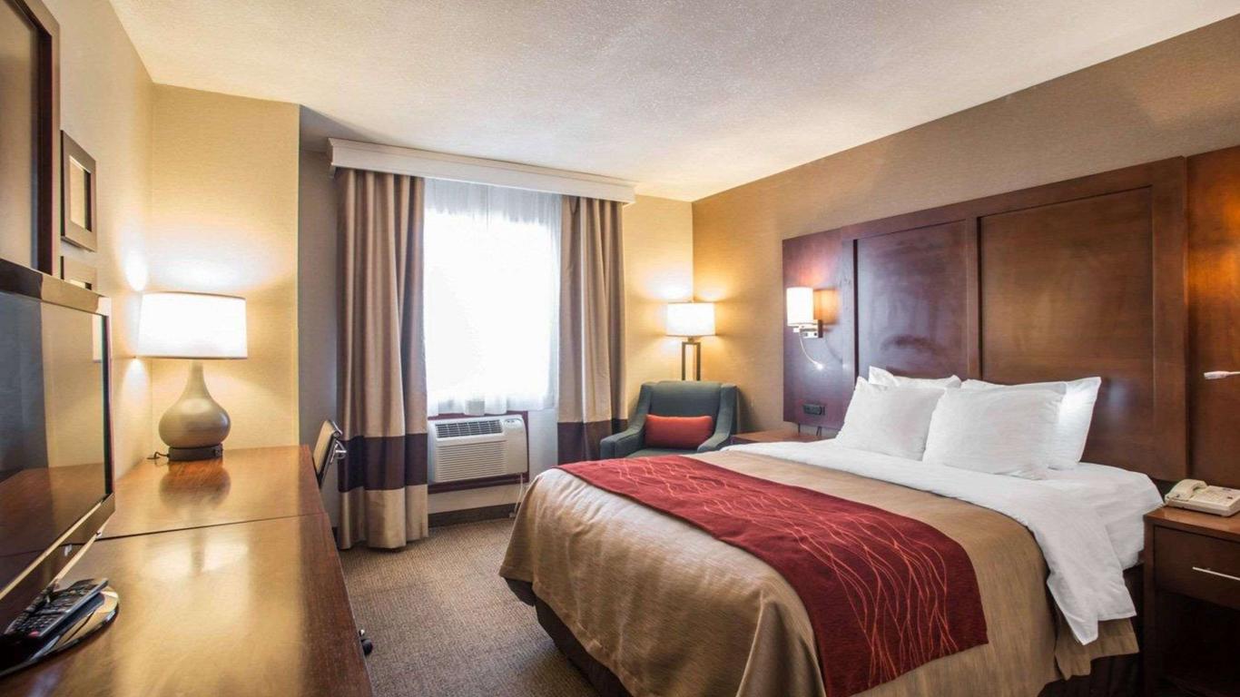 Quality Inn and Suites Boonville - Columbia