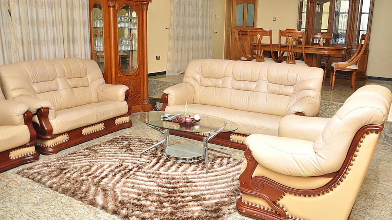 Topaz Luxury Suites & Apartments