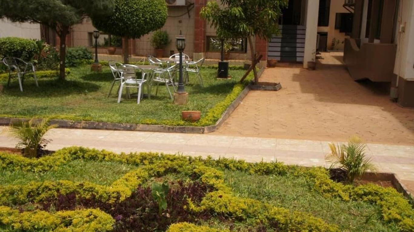 Nikki Hotel