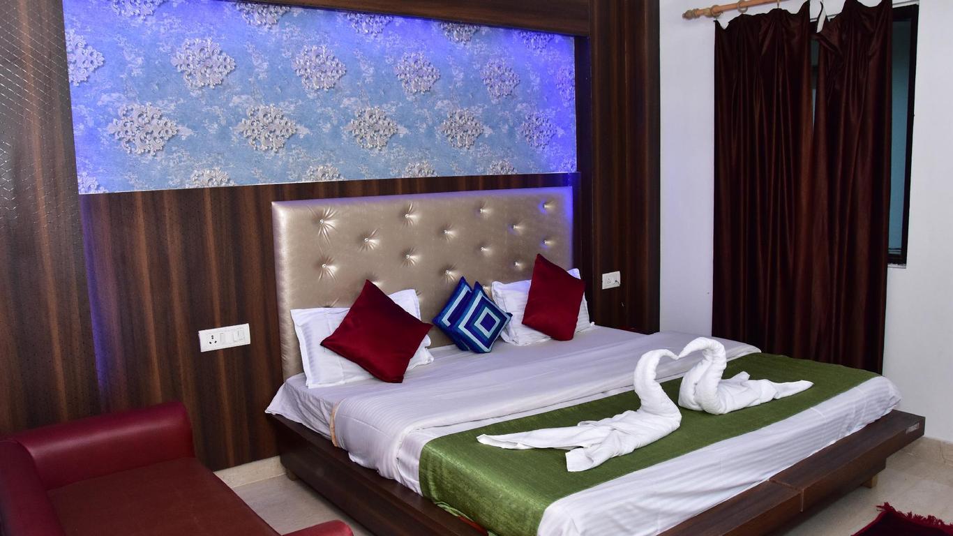 Raj Resort