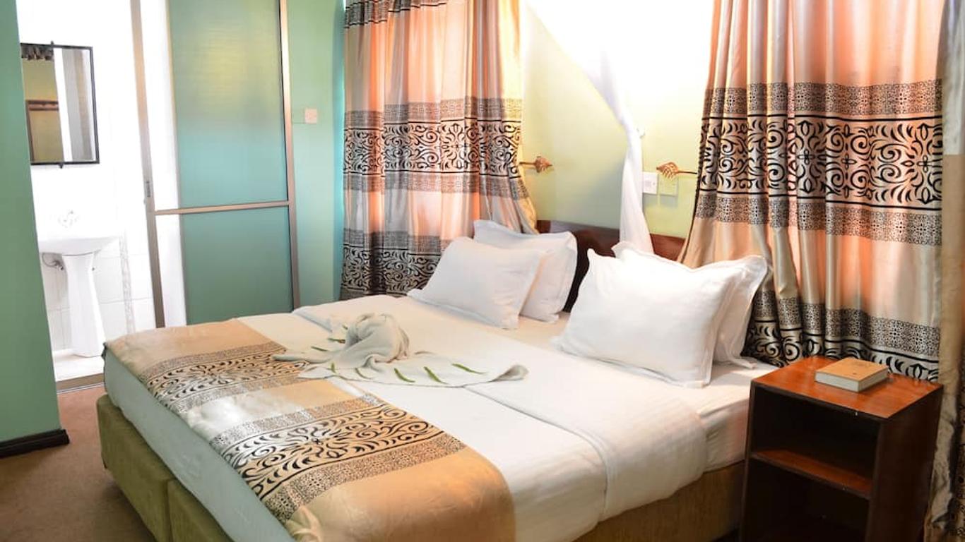 Royal City Hotel