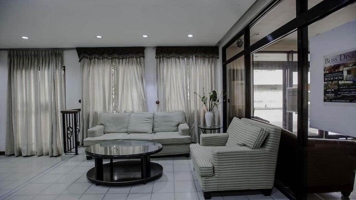 Bliss Hotel Dau