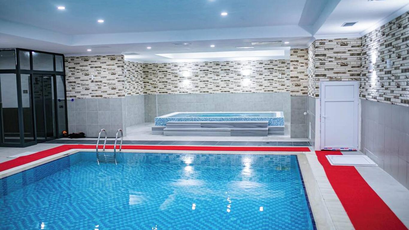 White Palace Hotel & Spa