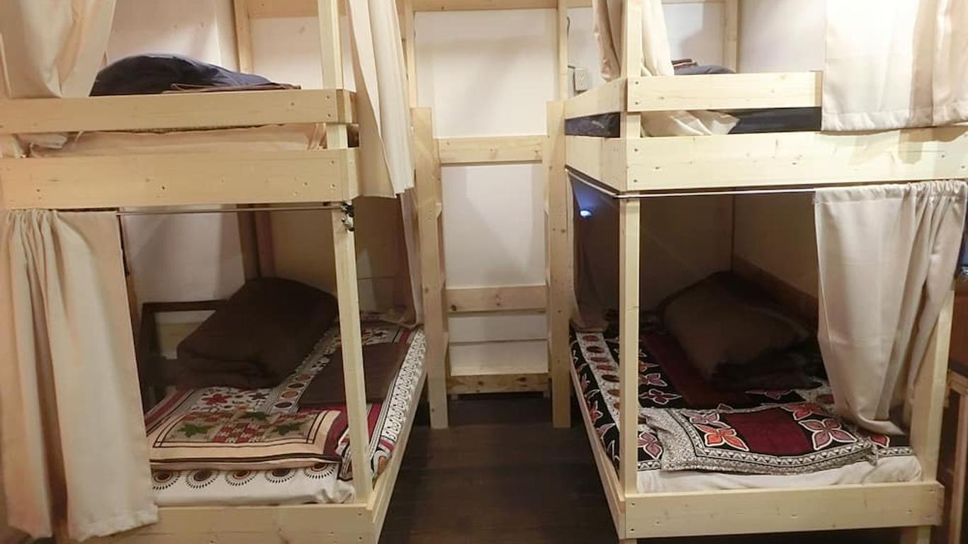 Guest House Gorkha Bazar - Hostel